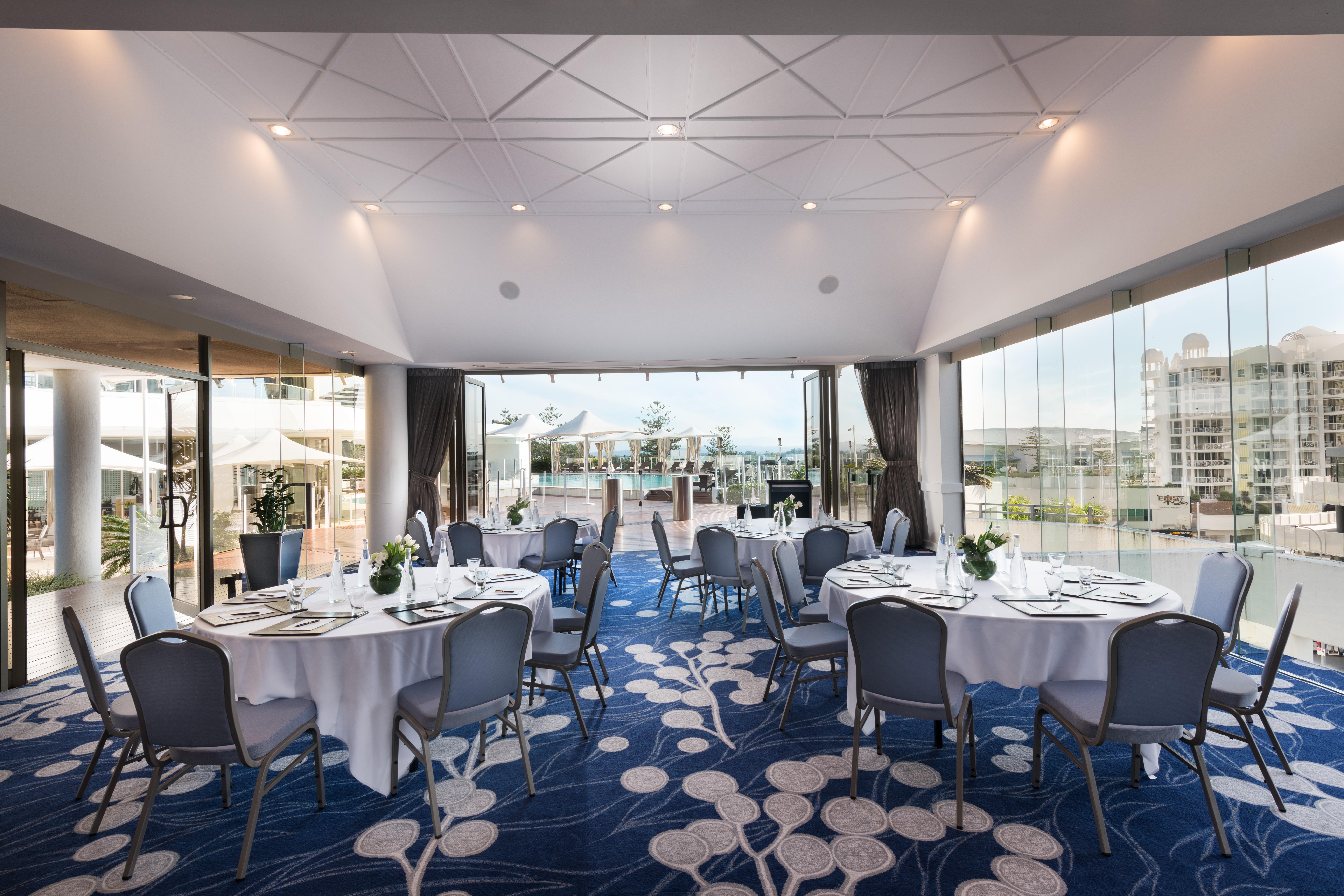 Sofitel Gold Coast Broadbeach Экстерьер фото The Sky Bar