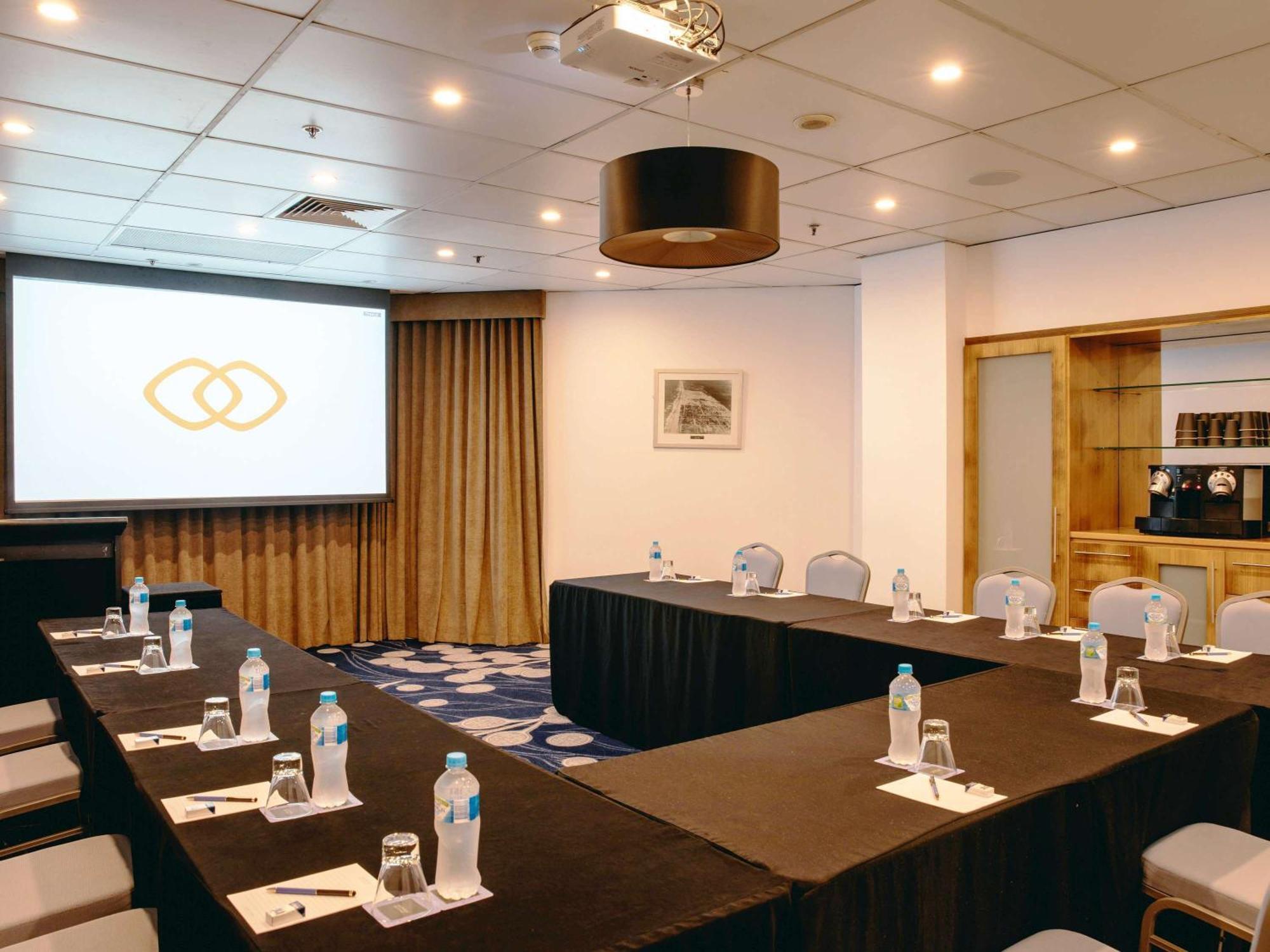 Sofitel Gold Coast Broadbeach Экстерьер фото Meeting room