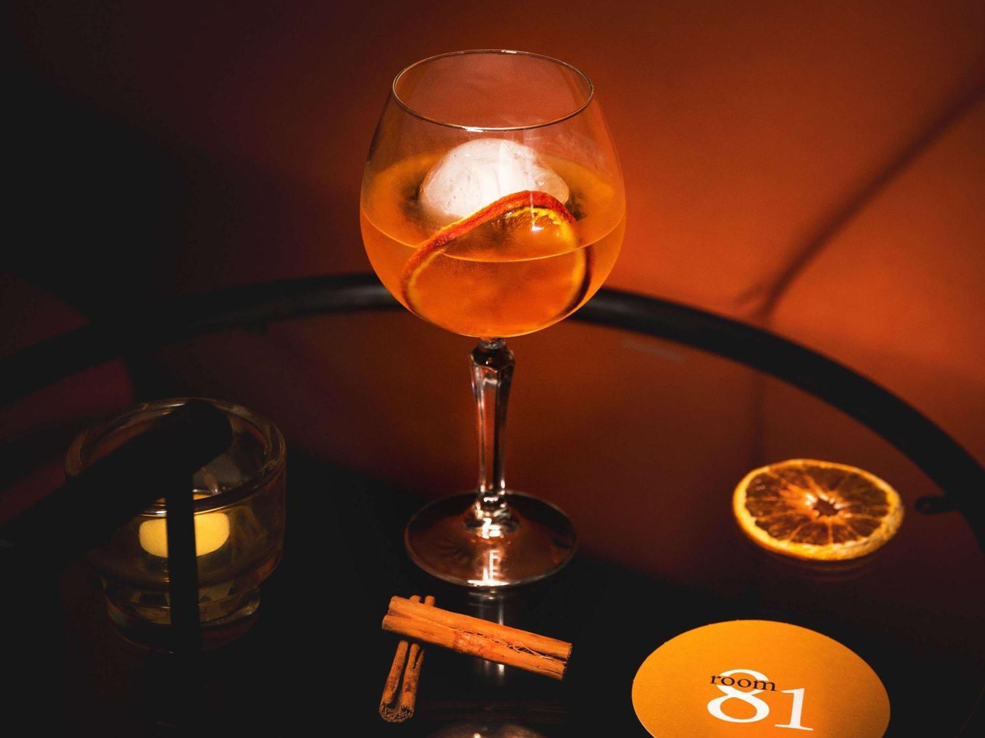 Sofitel Gold Coast Broadbeach Экстерьер фото A glass of vermouth